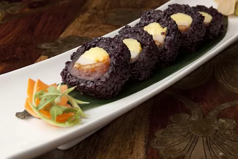 Czy zastanawialiście się, czym jest czarny ryż w Sushi?